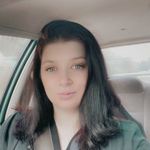 Meet your Posher, Cassandra